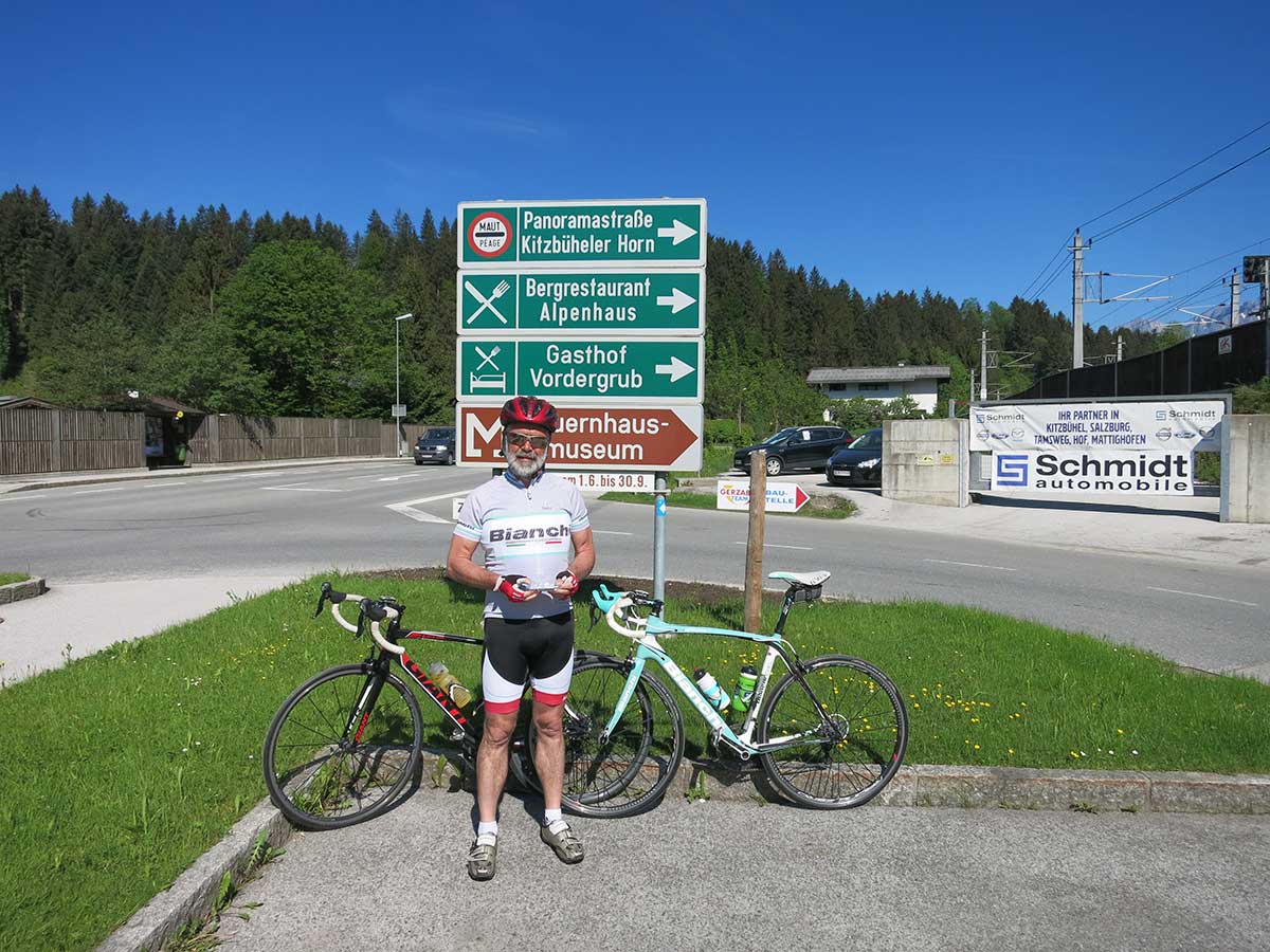 Na Kitzbuhel Horn na cesťáku