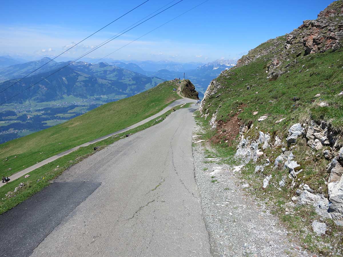 Na Kitzbuhel Horn na cesťáku