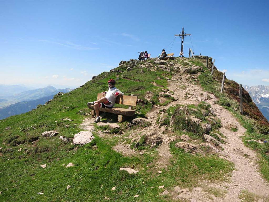 Na Kitzbuhel Horn na cesťáku