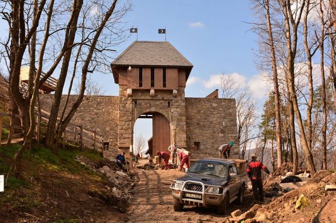 Veľkonočné putovanie – Füzér, Kapušany, Oblik