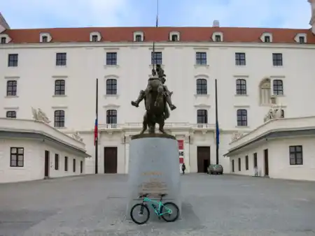 Bianchi Methanol v meste