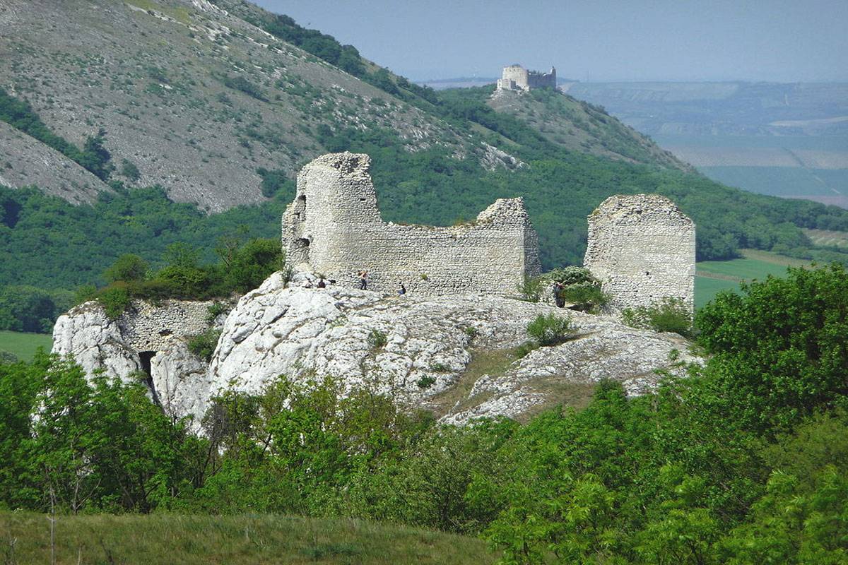 Pálava - turistické trasy/ cyklotrasy