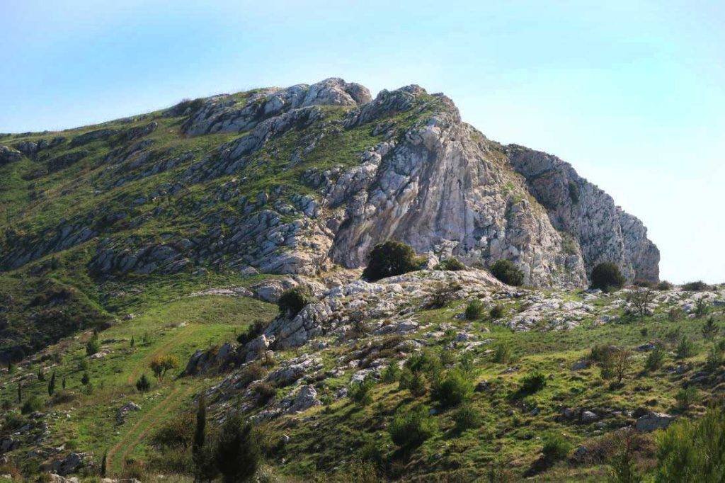 Monte Rosella do vnútra Sicílie