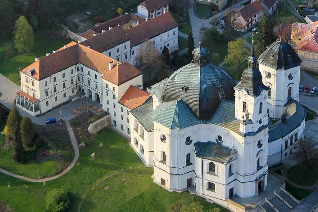 Priepasť Macocha - turistické trasy/cyklotrasy