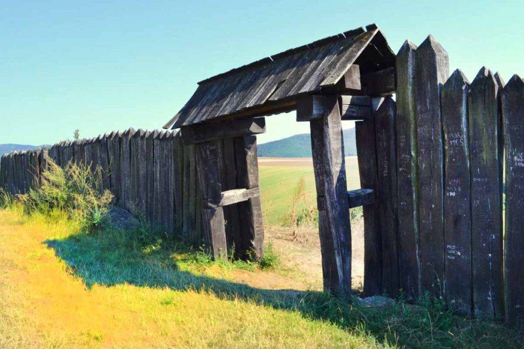 Marhát - Považský Inovec - Odporúčané turistické trasy/ cyklotrasy