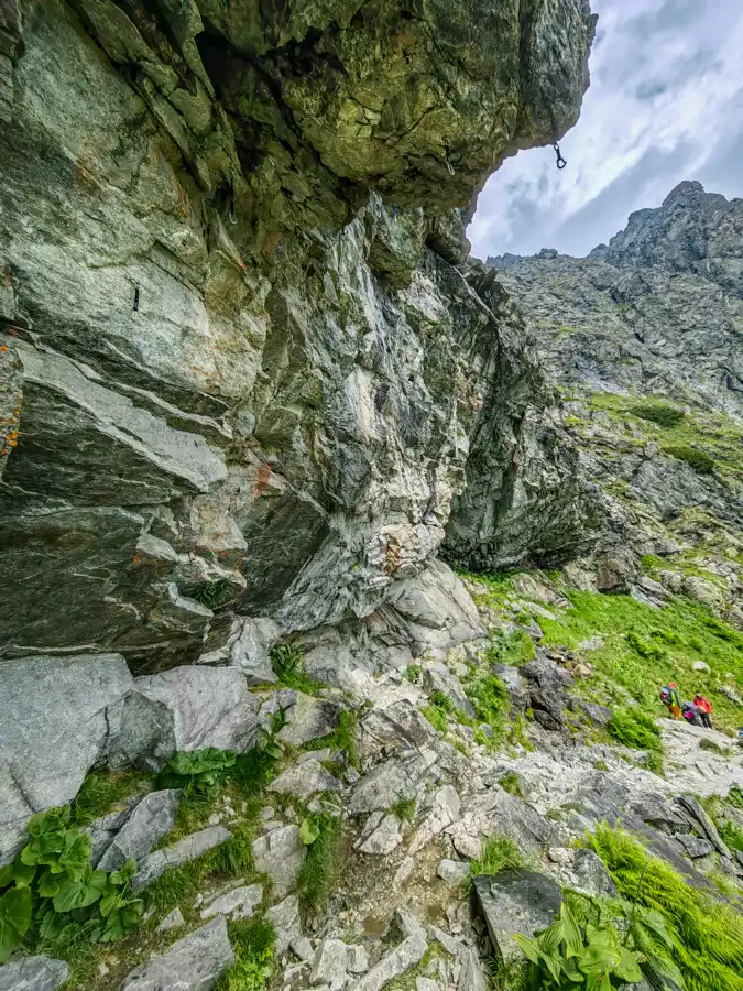 Zostup z Poľského hrebeňa cez Kvetnicové pleso na Sliezsky Dom