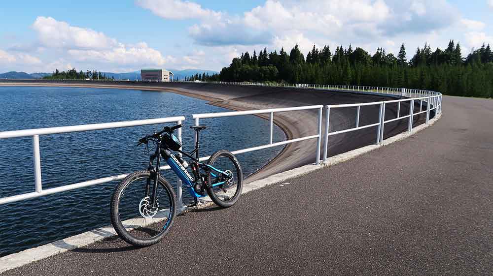 Vlakom a bicyklom na prečerpávaciu stanicu Čierny Váh