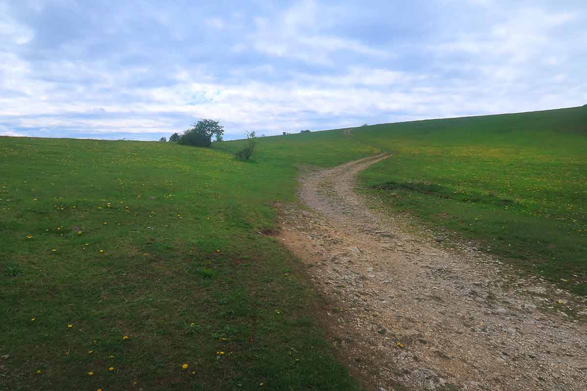 Vlakom a s paličkami cez Sklené na Remätu