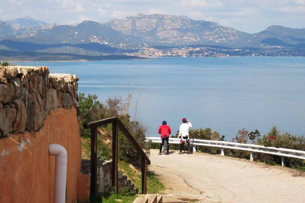 Sardínia na cesťáku Olbia rides