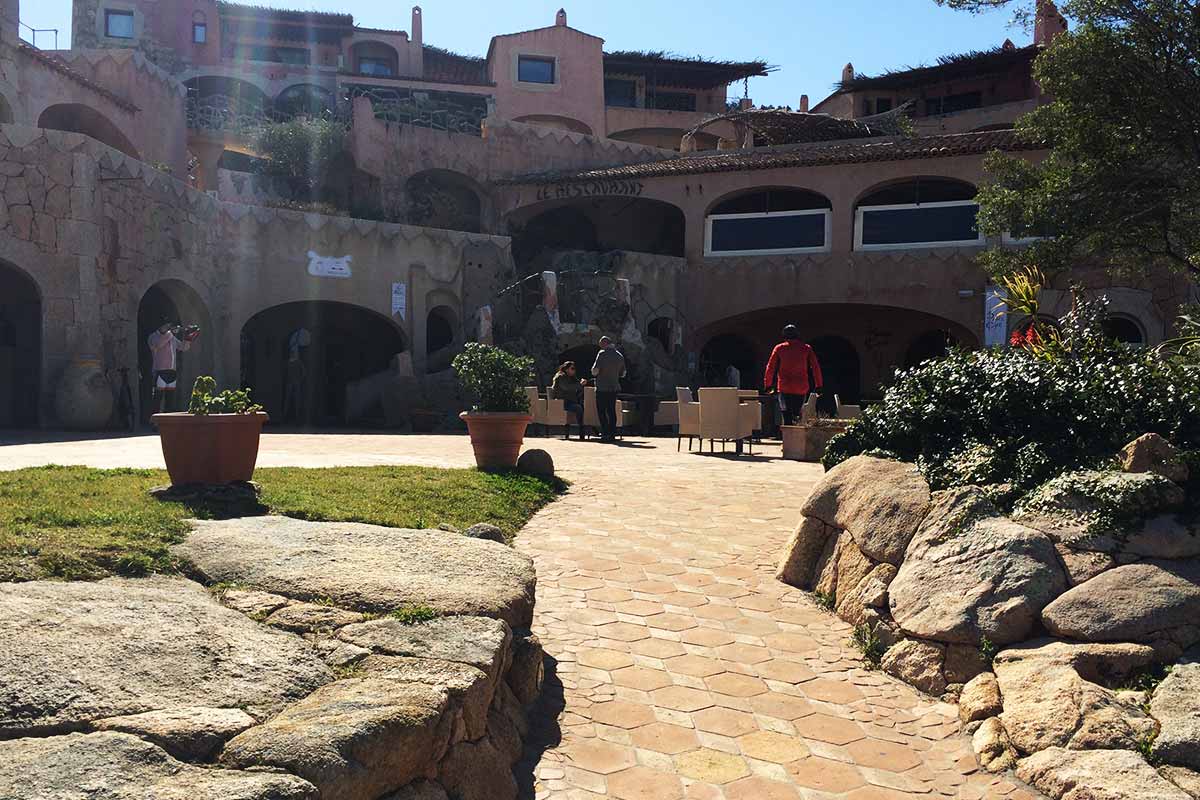 Porto Cervo tu si kávu nedávajte