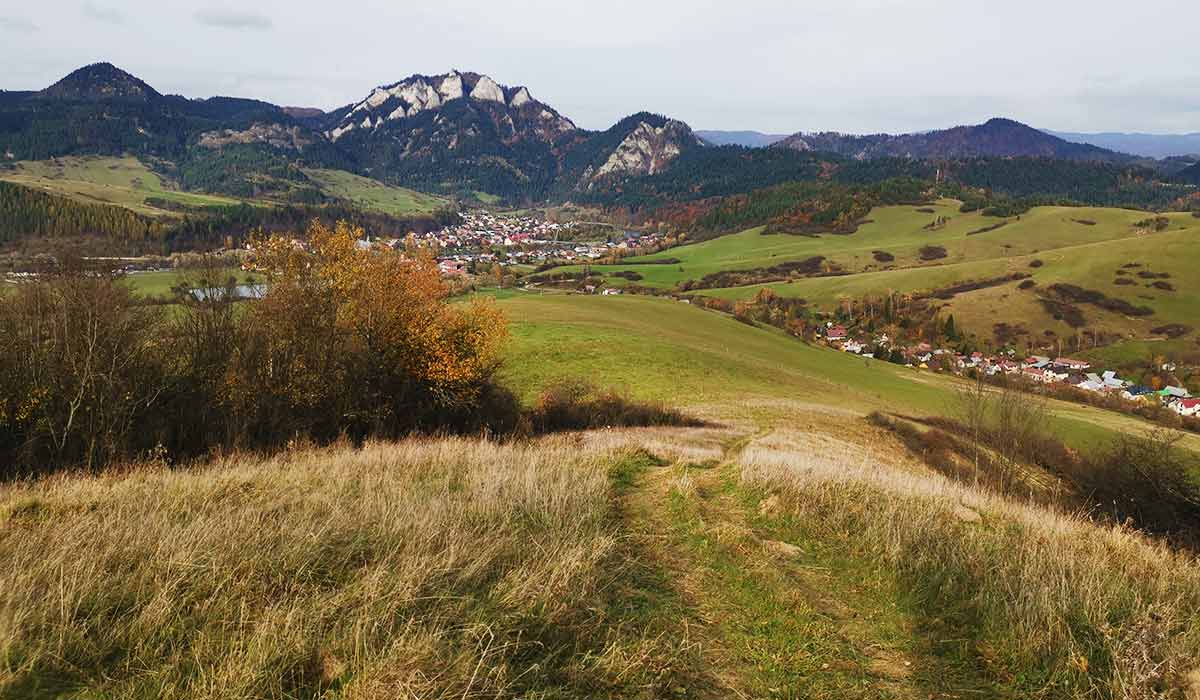 Pohľad na Tri korny