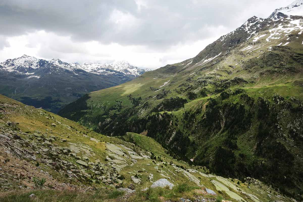 Passo di Gavia: Lombardský gigant medzi trojtisíckami a 10 najvyšší cestný priesmyk v Alpách