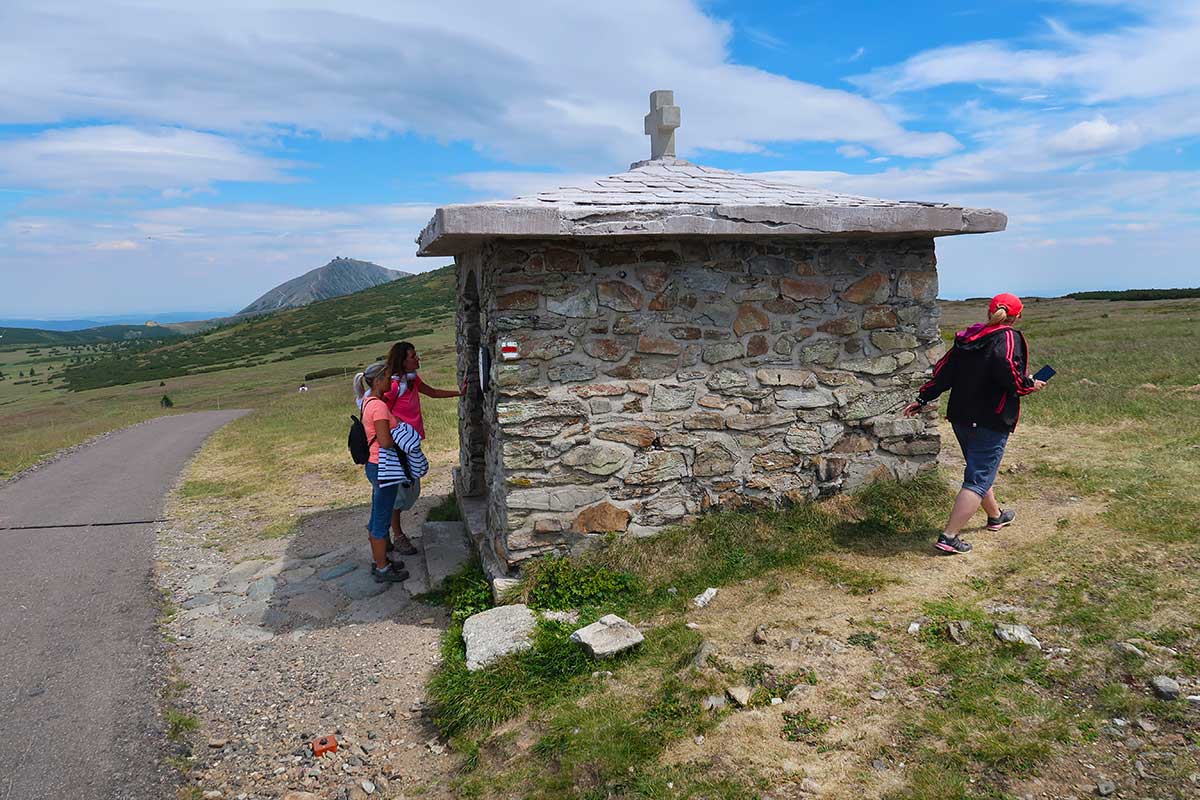 Krkonošské boudy pod Snežkou