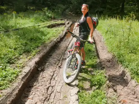 Tankodrom okolo Poludnice