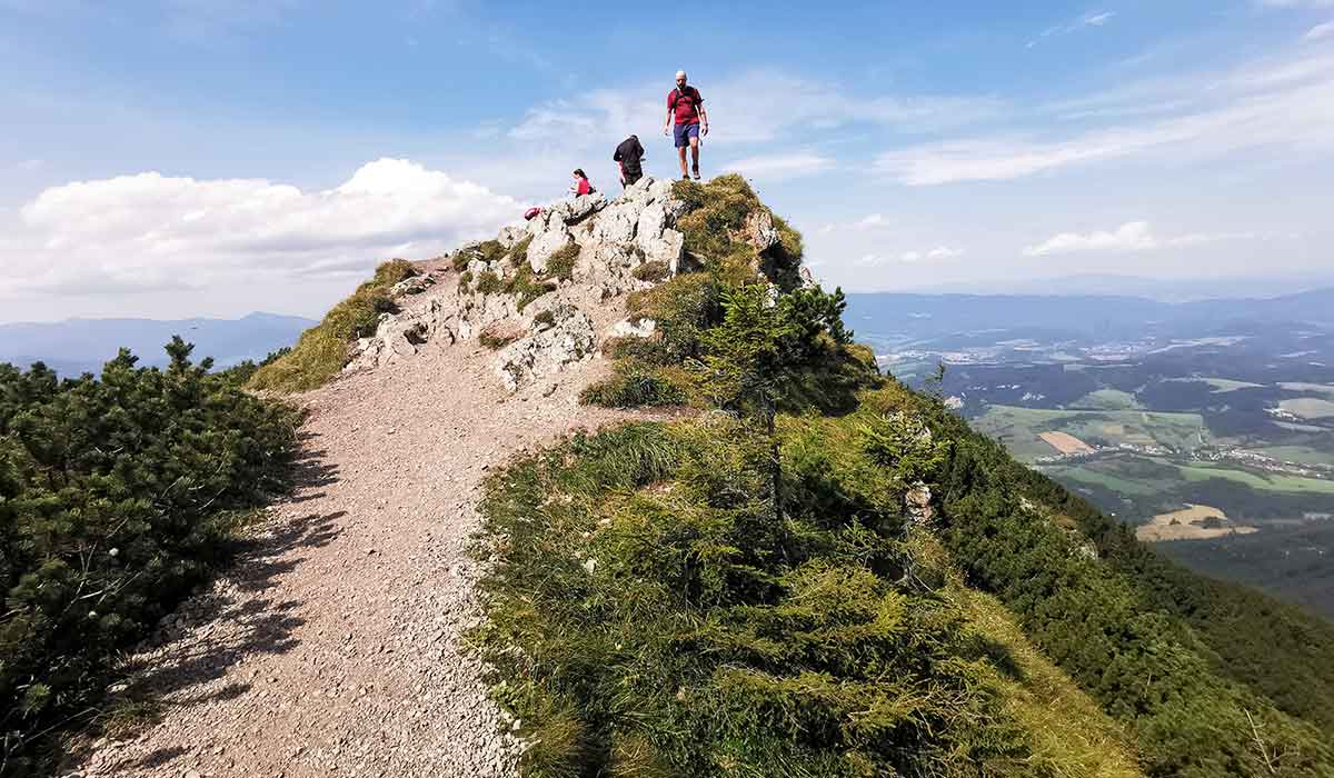 Poznáte najkratšiu výstupovú trasu na Veľký Choč?