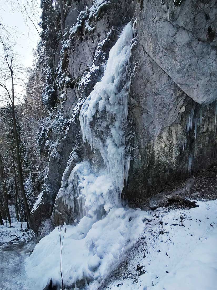 Sokolia dolina: Zimný prechod Slovenským rajom