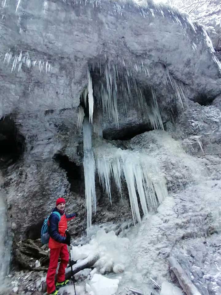Zimný prechod cez Suchú Belú, okruh Slovenským rajom.