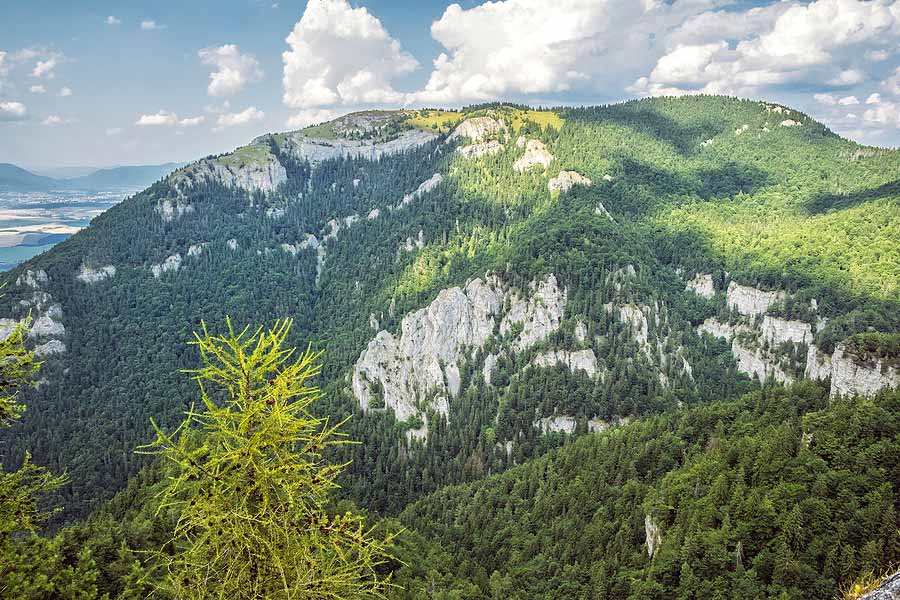 Tlstá, Ostrá, Veľká Fatra- turistické trasy/cyklotrasy