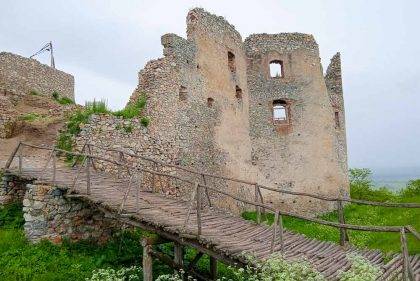 Výlet na zrúcaninu hradu Oponice