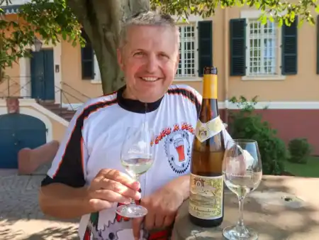 Hohannisberg wine
