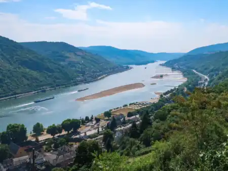 Z vrcholu vinohradov Bingen am Rhein
