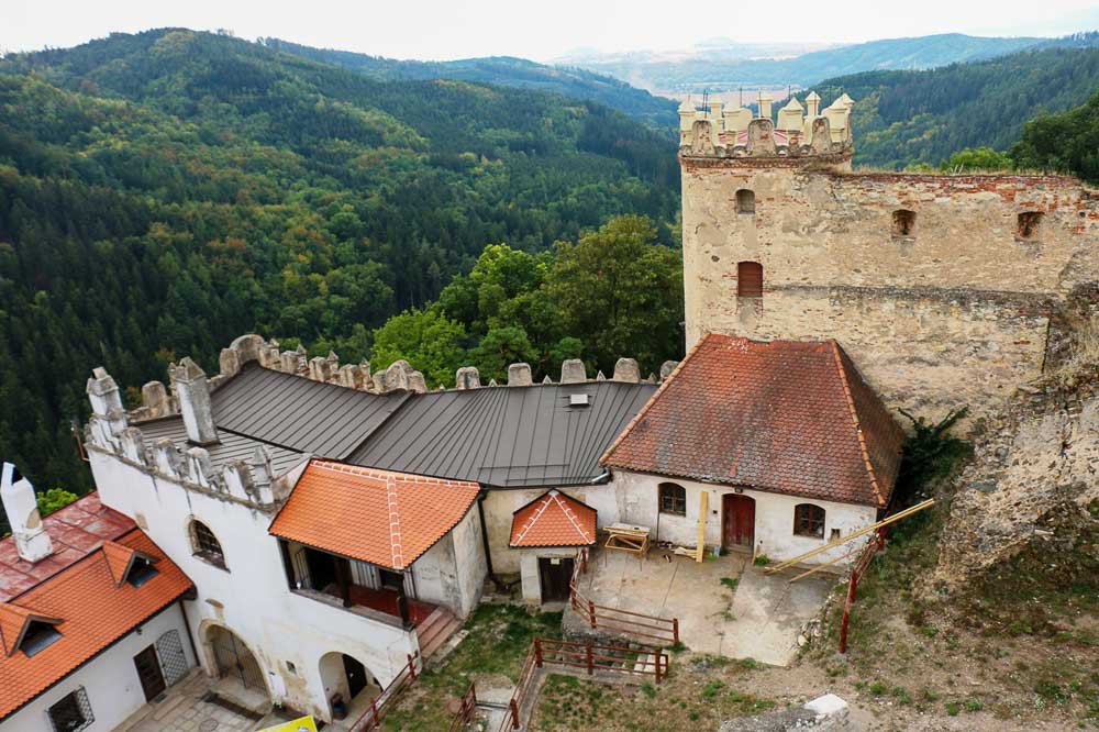 Macocha Moravský kras turistika 7 kopcov 3 jazerá