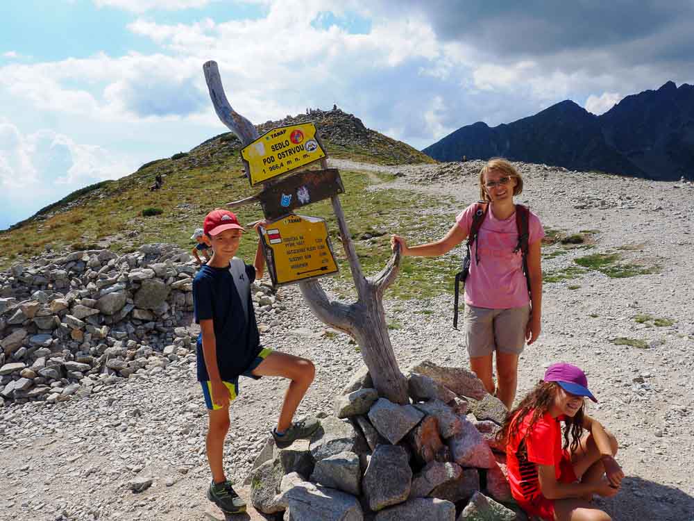 Ostrva nenáročná vysokotatranská rodinná túra zo Štrbského plesa