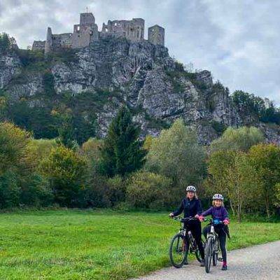 Cyklovýlet na hrady Strečno a Starhrad