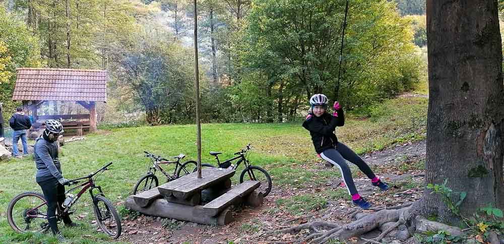 Cyklovýlet na hrady Strečno a Starhrad