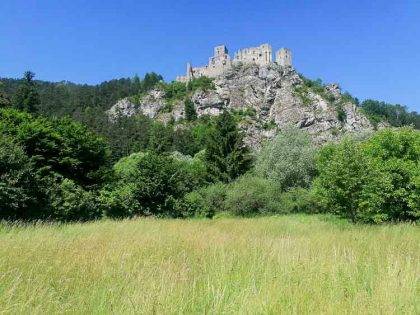 Cyklovýlet na hrady Strečno a Starhrad