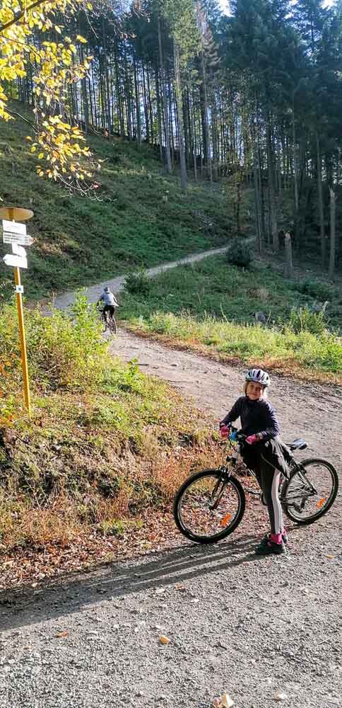 Cyklovýlet na hrady Strečno a Starhrad