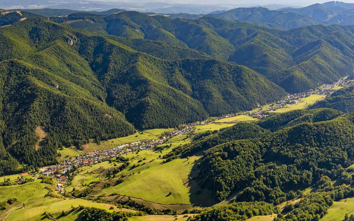 Ružomberok a okolie z neba