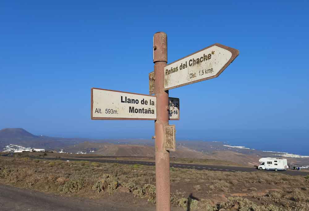 Lanzarote: hiking Risco de Famara: Haría, Tequise