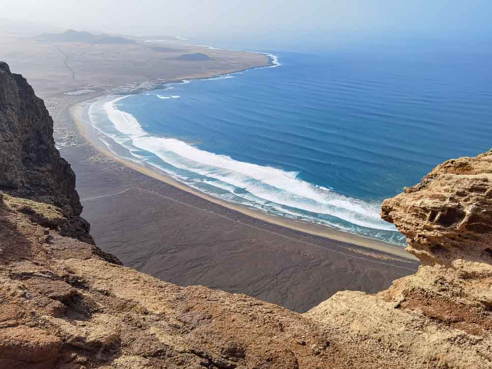 Lanzarote: hiking Risco de Famara: Haría, Tequise