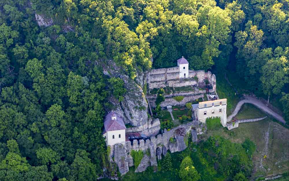 Trenčín a okolie z neba