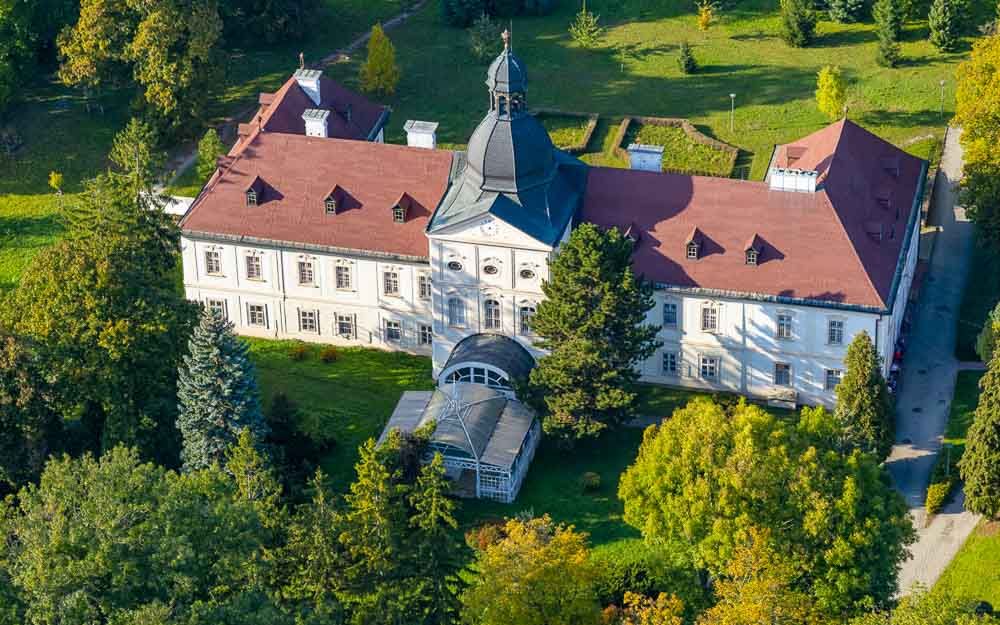 Trenčín a okolie z neba