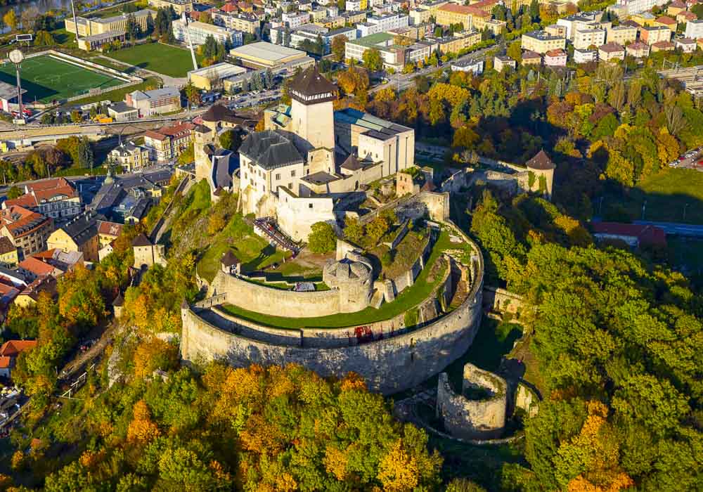 Trenčín a okolie z neba