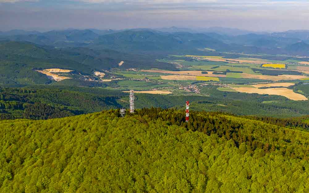 Trenčín a okolie z neba