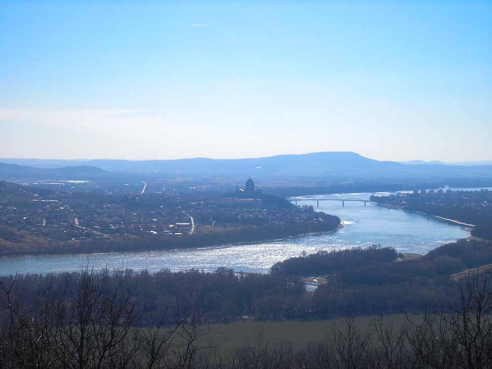 Burda, Kováčovské kopce, Výlet vlakom