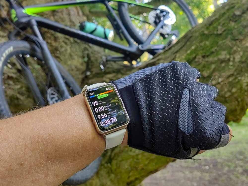 Cyklookruh s čerešnami, Stingom a Watch Fit 2