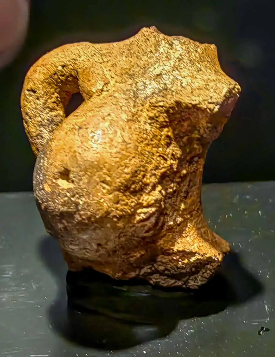 Archeologické artefaky v múzeu Galdár