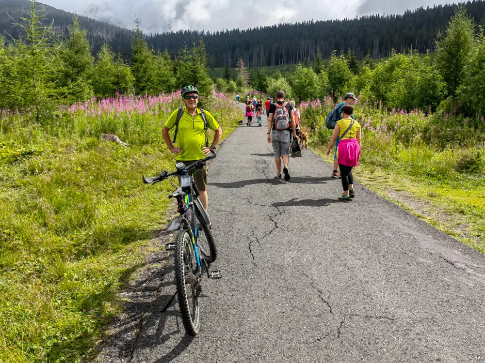 Pod Popradským plesom vyrážame prvý kilometer dá zabrať