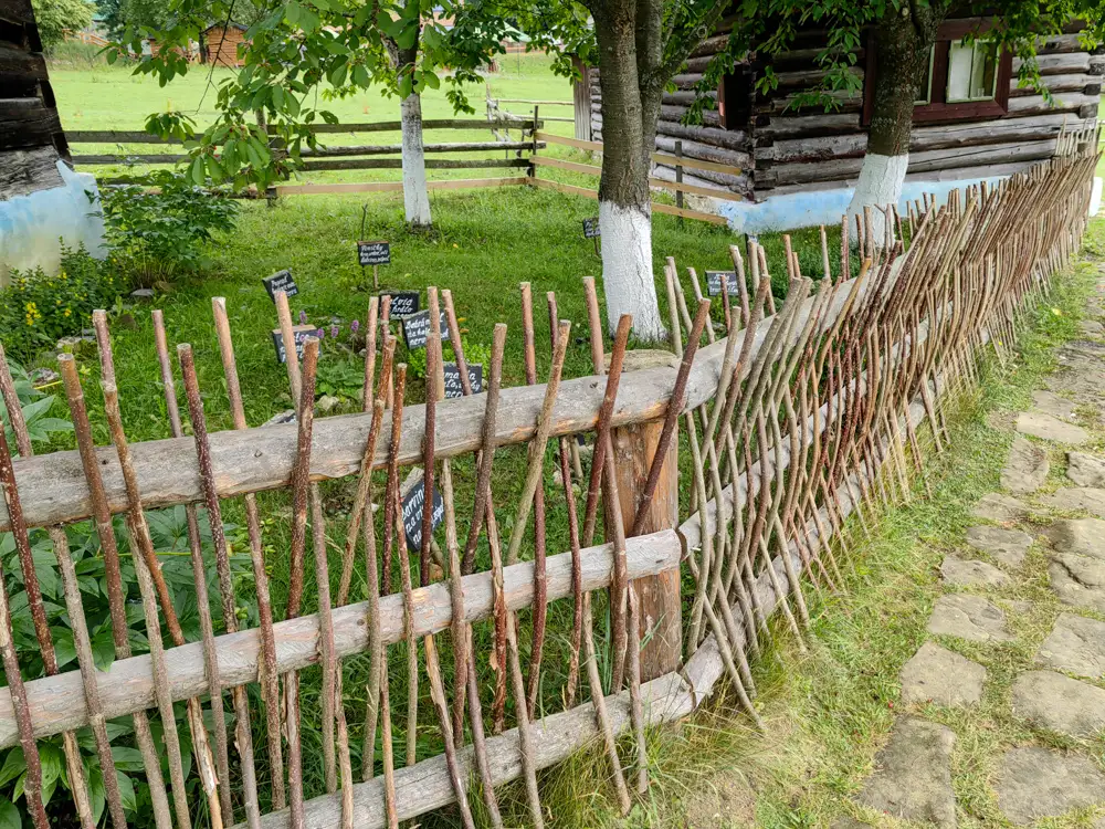 Skanzen Stará Ľubovňa jednoduchý a účinný plot