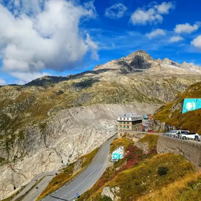 Cyklorgazmus na bicykli: Z Furka Pass na Grimsel Pass