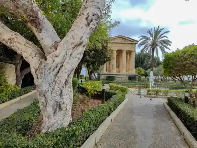 Lower Barrakka garden
