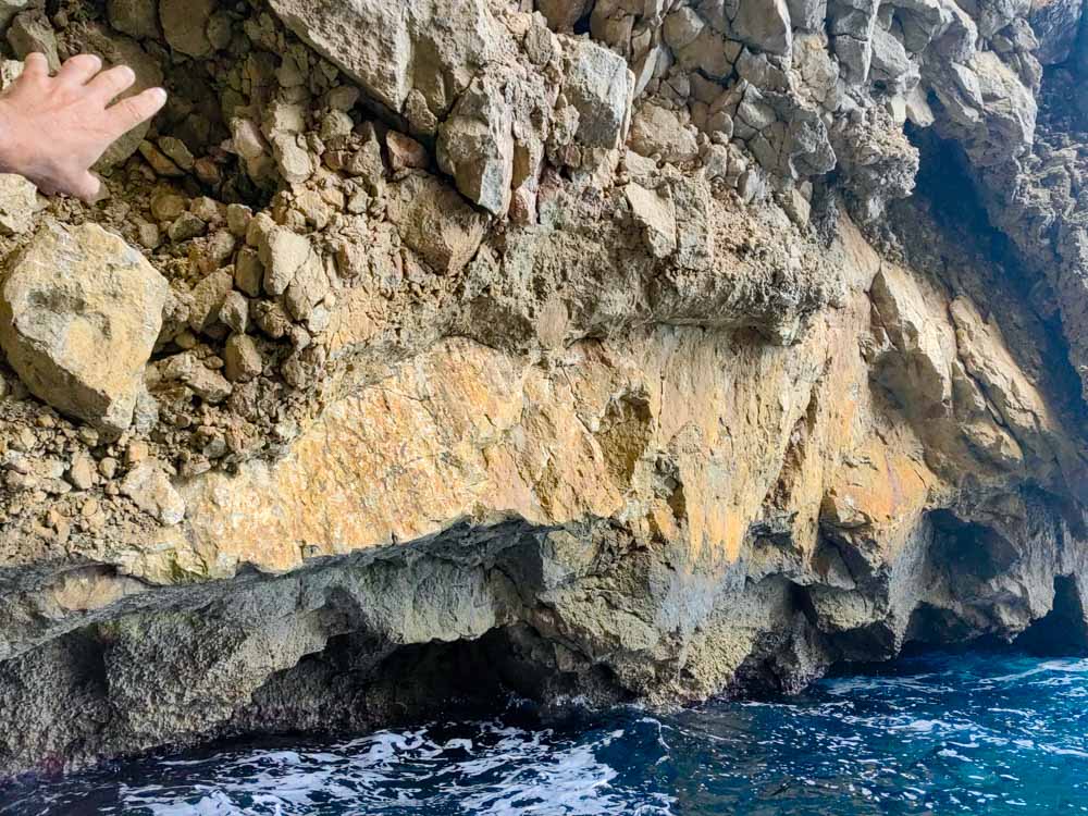 Blue Grotto skalné štruktury