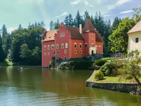 Červený Lhota