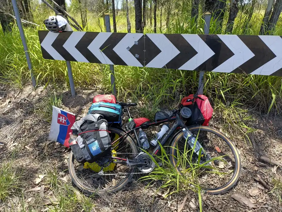 Bicyklom naprieč Austráliou: na gravel objaviť Dinga a Baralambu