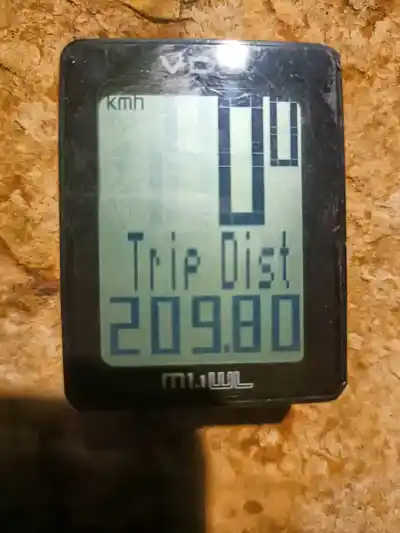 Bicyklom naprieč Austráliou na Clermont Peter Božík