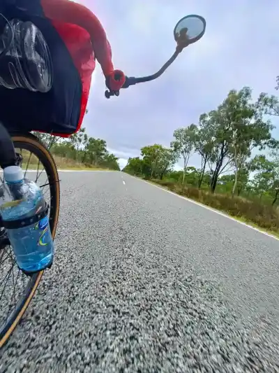 Bicyklom naprieč Austráliou na Clermont Peter Božík